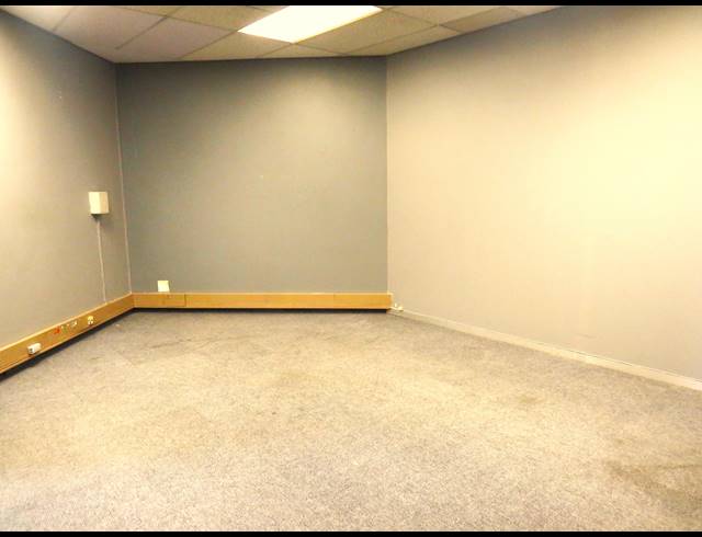 270M² OFFICE TO LET IN STRAND CENTRAL